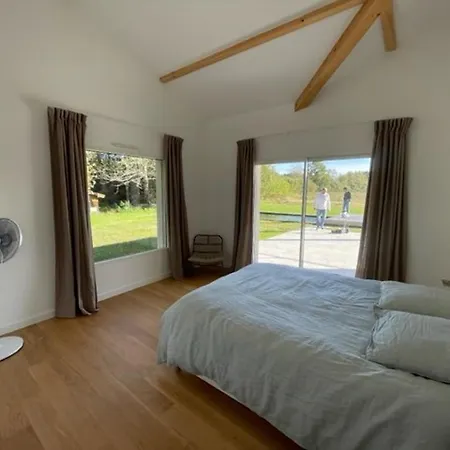 Villa Climatisée Pour 10 Pers. à Avec Piscine Chauffée - Fr-1-379-169 *