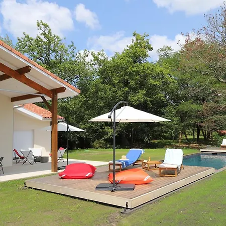 Climatisée Pour 10 Pers. à Avec Piscine Chauffée - Fr-1-379-169 Soustons